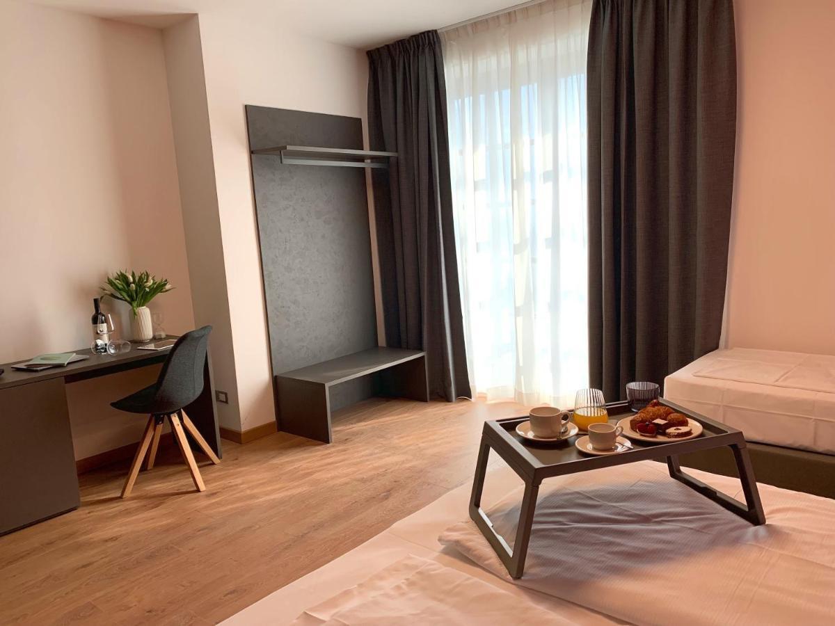 Guest House Le Cassandre سوندريو المظهر الخارجي الصورة