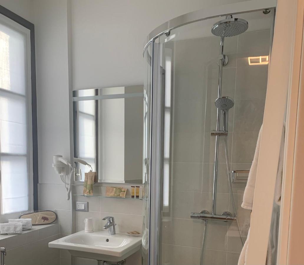 Guest House Le Cassandre سوندريو المظهر الخارجي الصورة