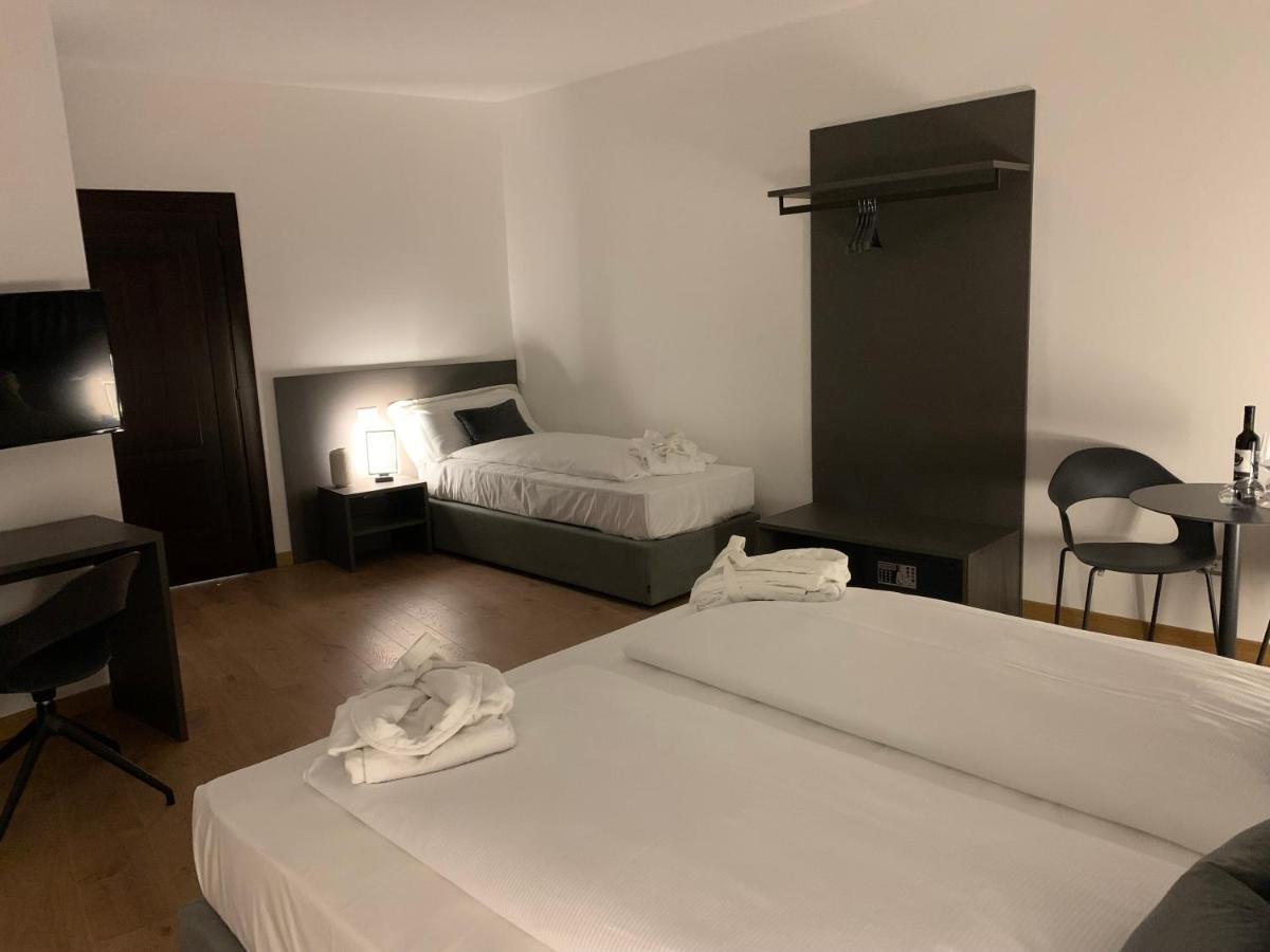 Guest House Le Cassandre سوندريو المظهر الخارجي الصورة